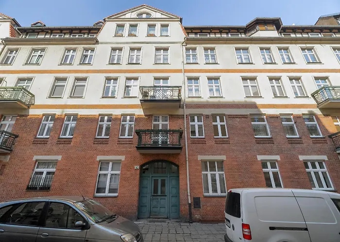 Elegant Near To The Centre Of By Rent Like * Poznań