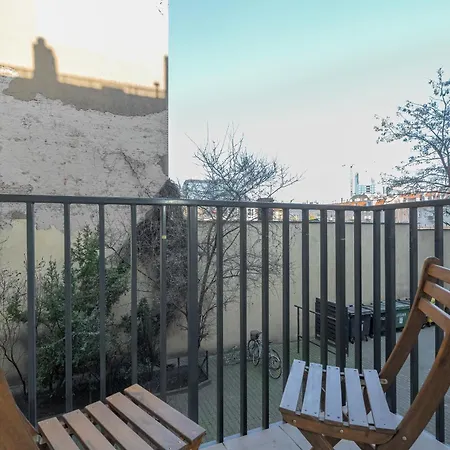 Elegant Near To The Centre Of By Rent Like Appartement